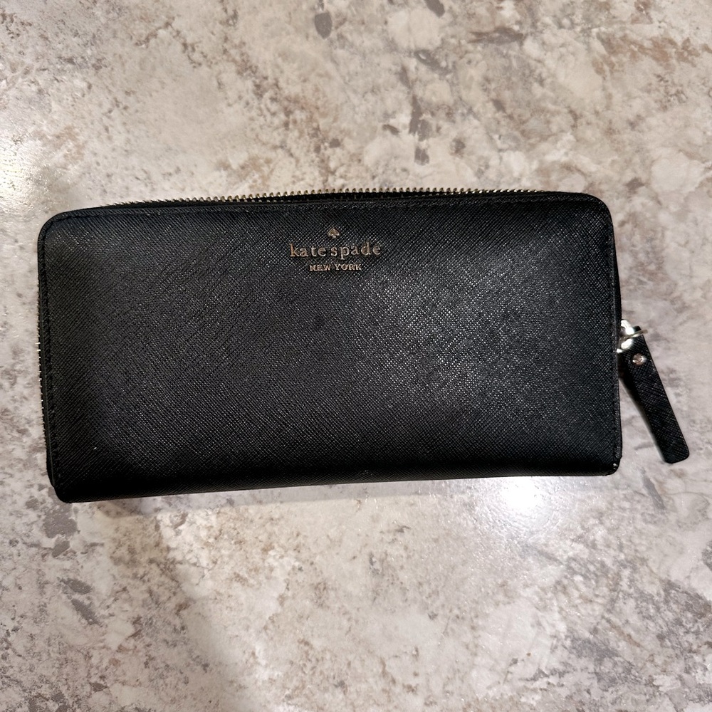 Kate Spade Saffiano Leather Continental Full Zip Wallet black with gold hardware